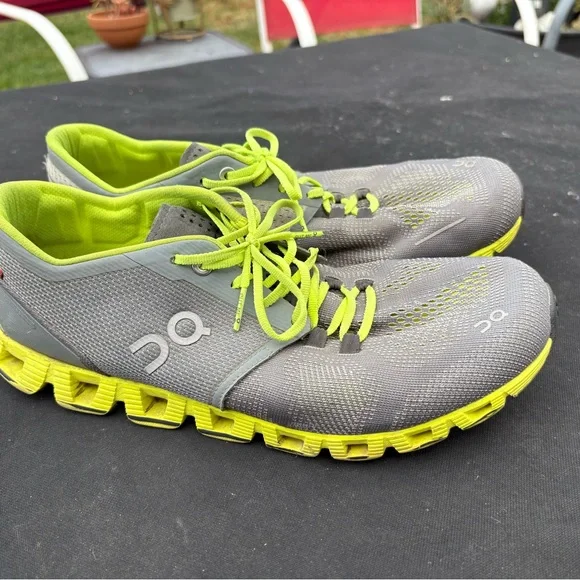 On Running Men\'s Athletic Shoes in gray and Yellow Men main image 3